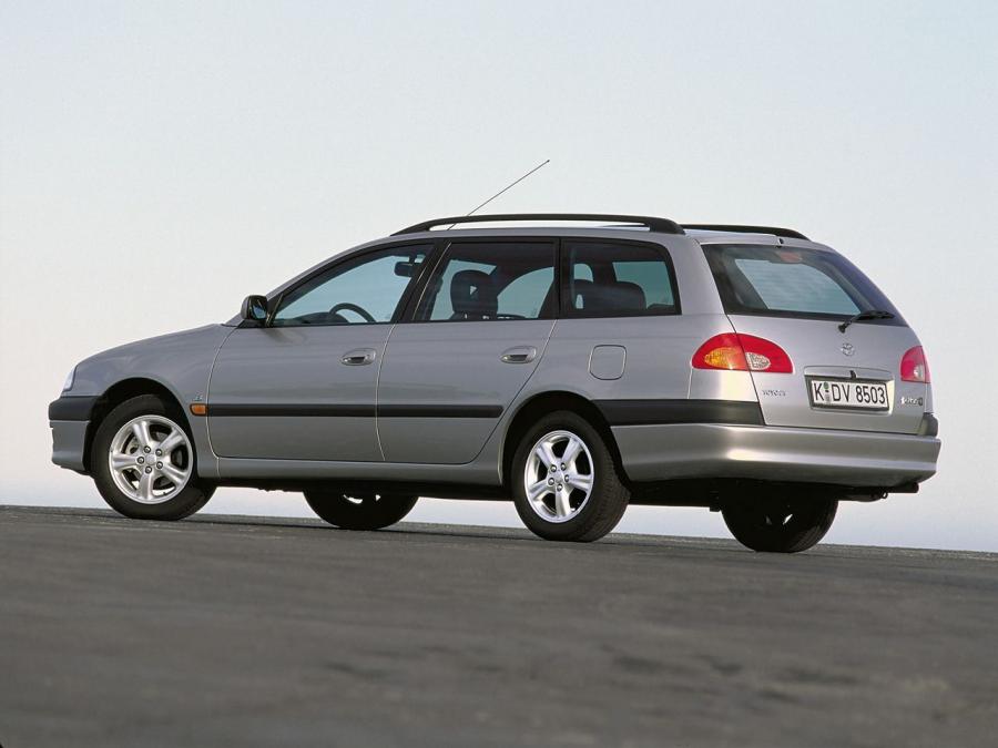  Toyota Avensis Wagon 1997 года  (фото 6 из 7)